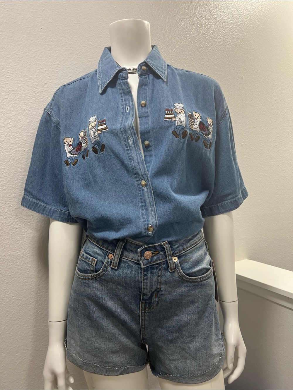 NWT - Quizz Again Teddy Bear Bakery Embroidered Denim Shirt Size - M 10-12